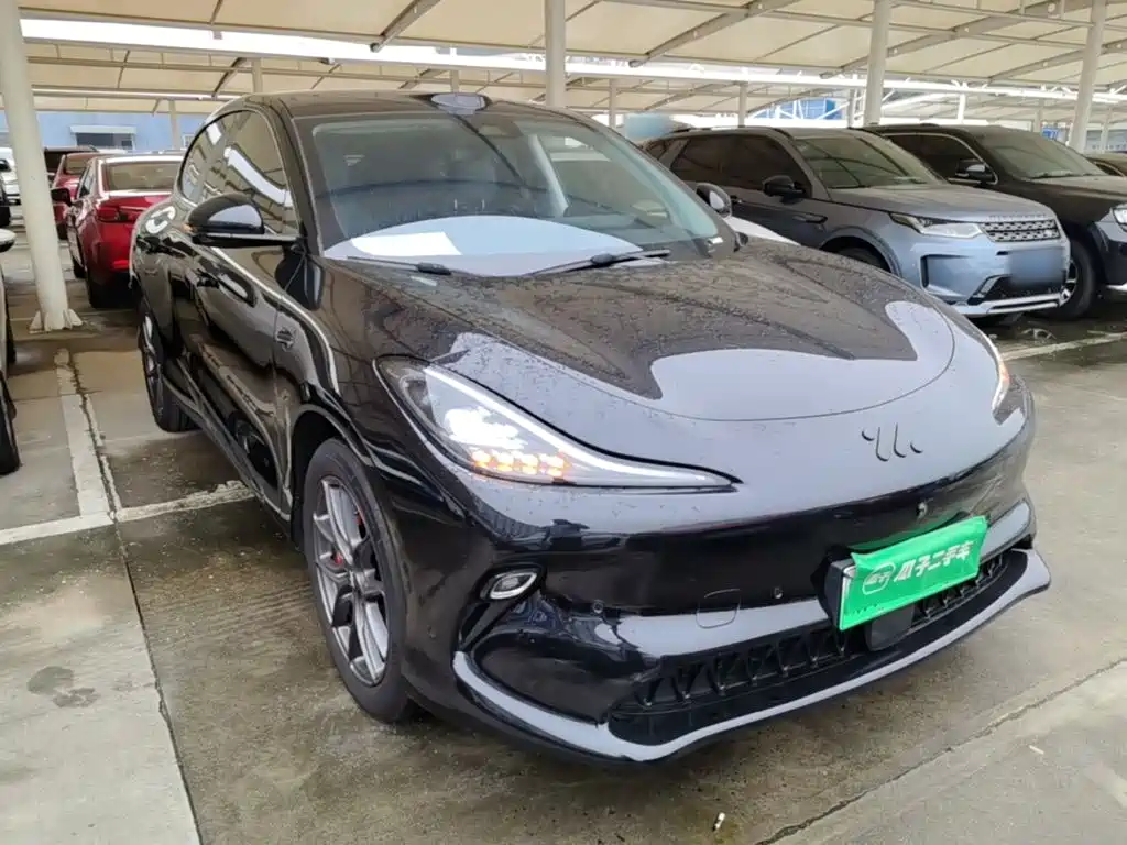 Zhiji LS6 2025 Smart Lizard Driving Edition купить на сайте DeffCars