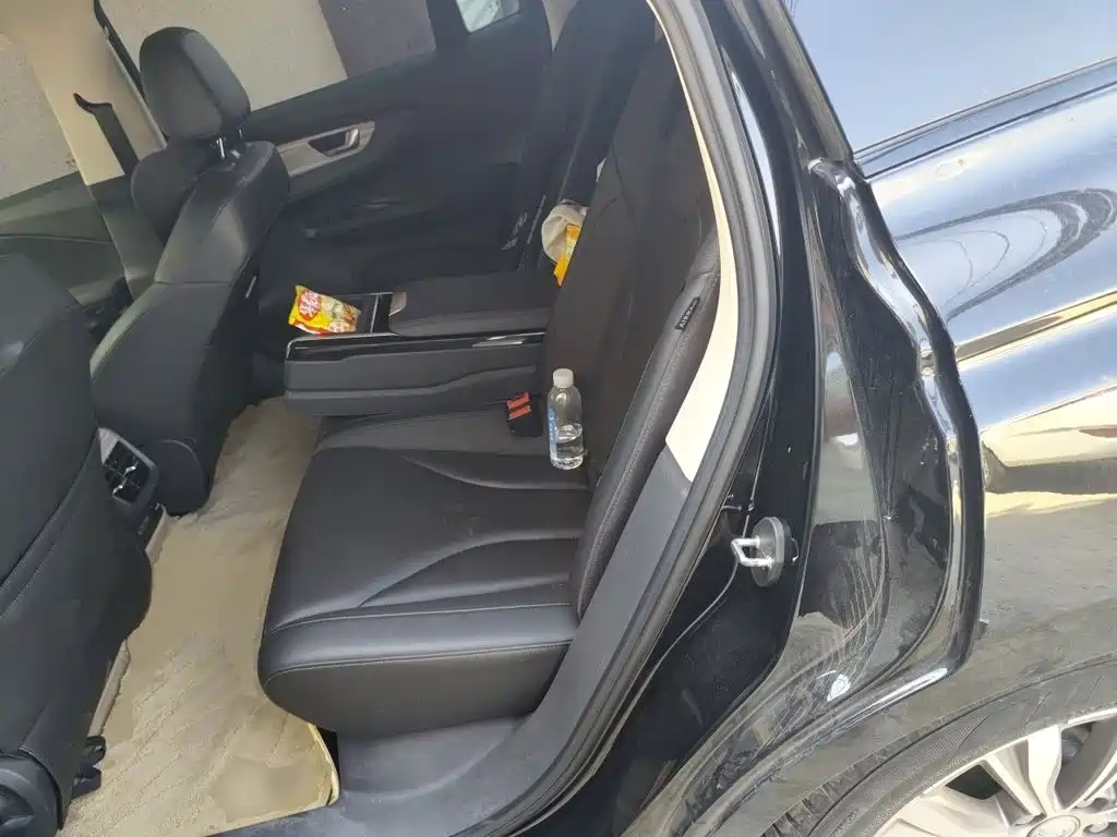 Hongqi E-QM5 2023 model 620km PLUS купить на сайте DeffCars