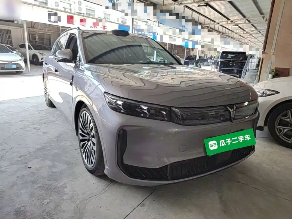 Lantu FREE 2025 FREE+ four-wheel drive Qiankun version купить на сайте DeffCars