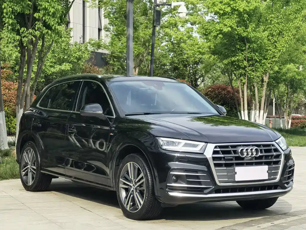 Audi Q5L 2020 45 TFSI luxury sports model купить на сайте DeffCars