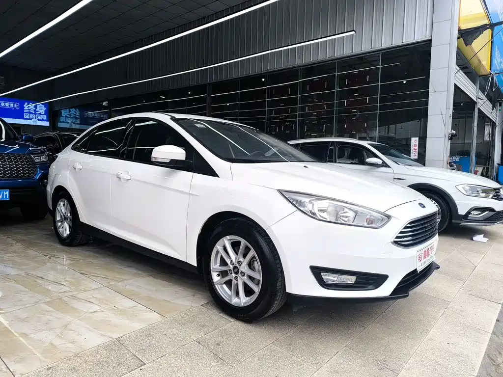 Focus 2018 sedan classic 1.6L automatic stylish smart mobility version купить на сайте DeffCars