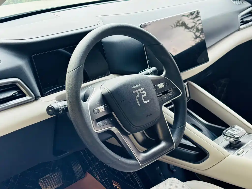 Yuan UP 2024 model 401KM leading купить на сайте DeffCars