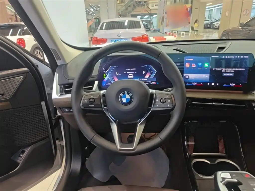 BMW X1 2023 xDrive25Li X Design Package купить на сайте DeffCars