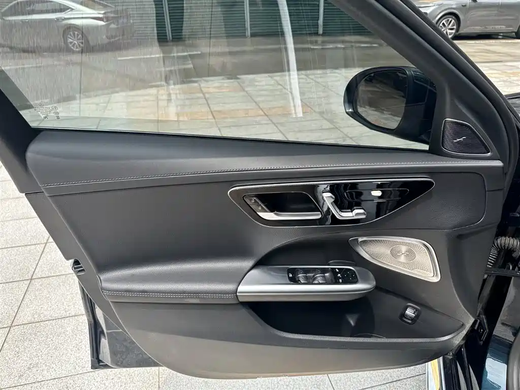 Mercedes-Benz C-Class 2025 C 260 L Sports Edition купить на сайте DeffCars