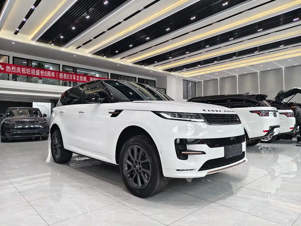 Range Rover Sport 2024 400PS Dynamic SE купить на сайте DeffCars