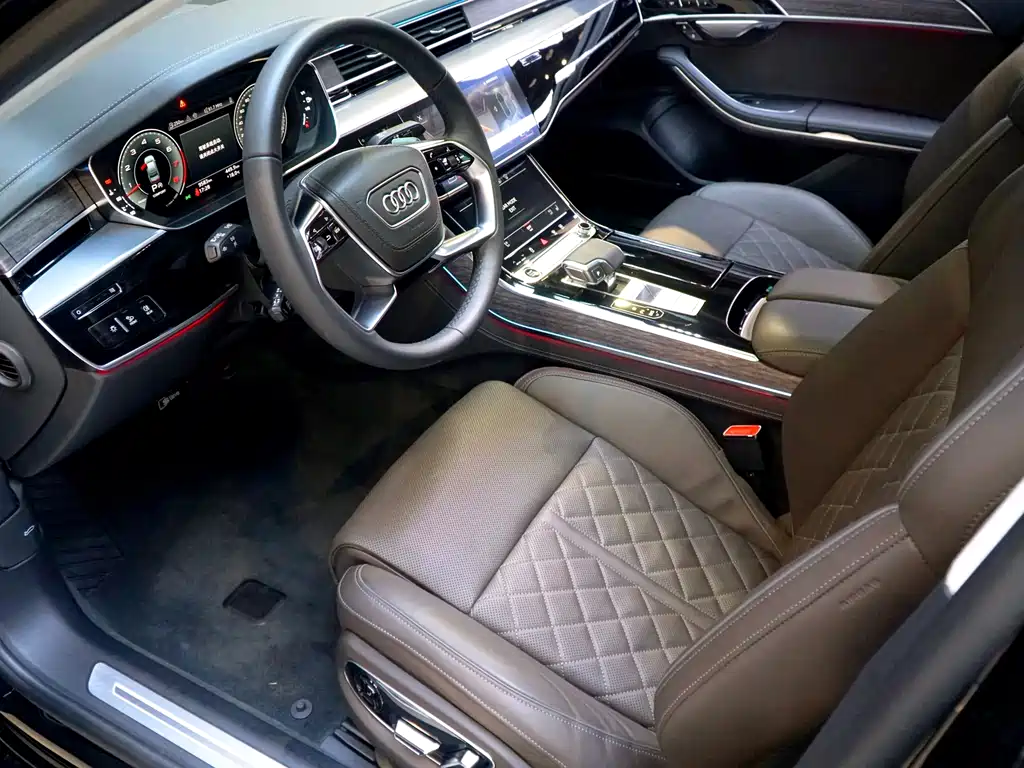 Audi A8 2025 A8L 55 TFSI quattro flagship model купить на сайте DeffCars