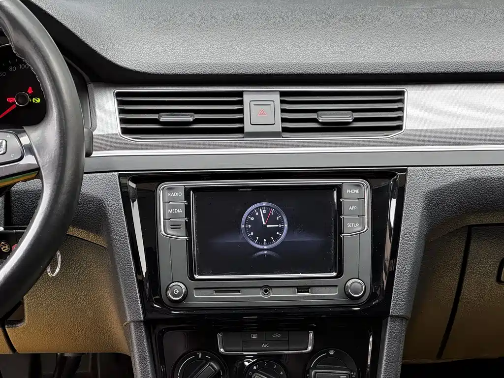 Bora 2019 Bora Legend 1.5L automatic leading type National VI купить на сайте DeffCars