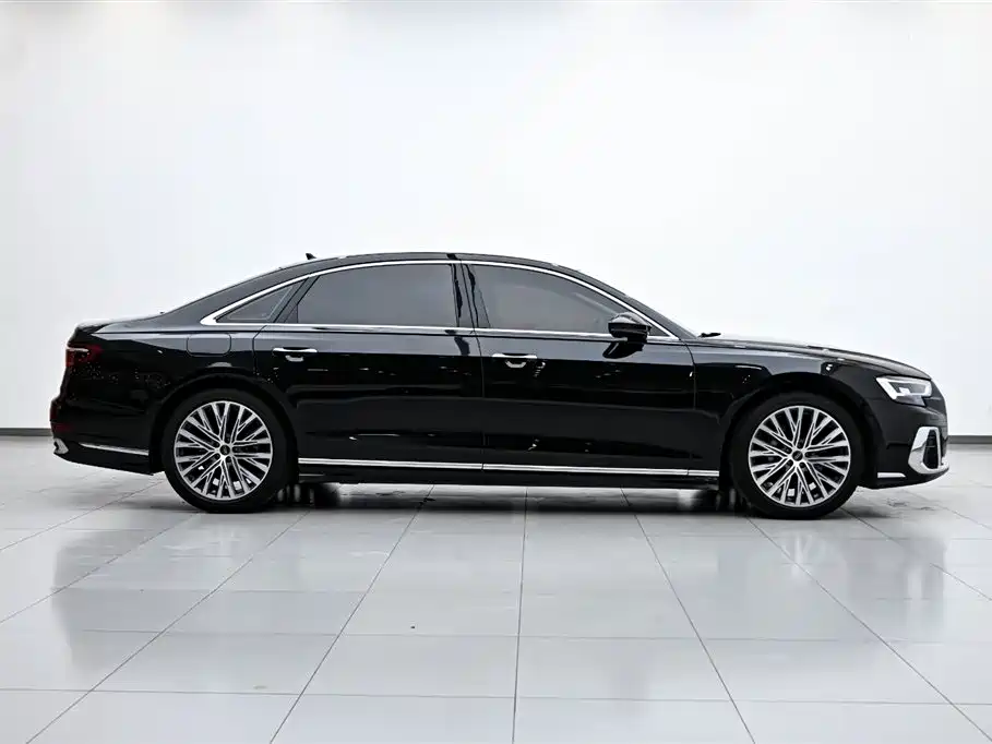 Audi A8 2024 A8L 50 TFSI quattro Premium Selection купить на сайте DeffCars