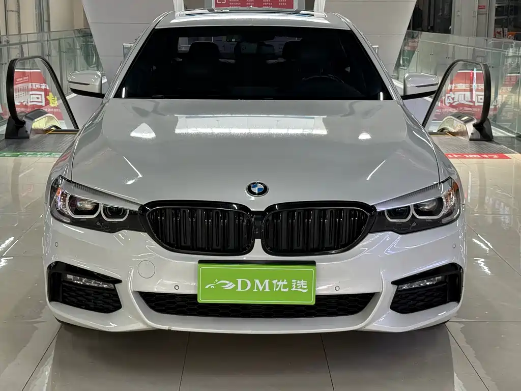 BMW 5 Series 2018 525Li M Sports Package купить на сайте DeffCars
