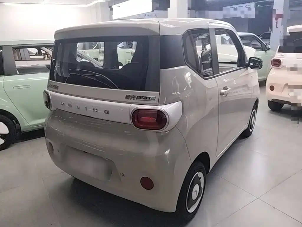 Hongguang MINIEV 2024 third generation 215km youth version купить на сайте DeffCars