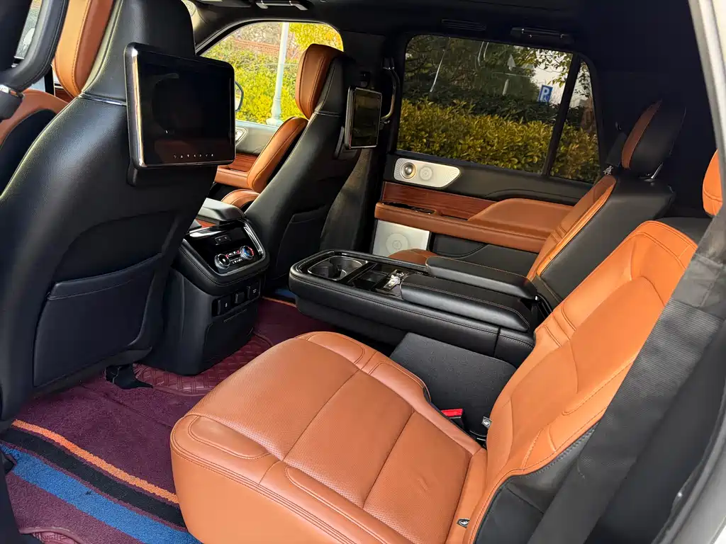 Navigator 2020 3.5T Long Axis Presidential Edition купить на сайте DeffCars