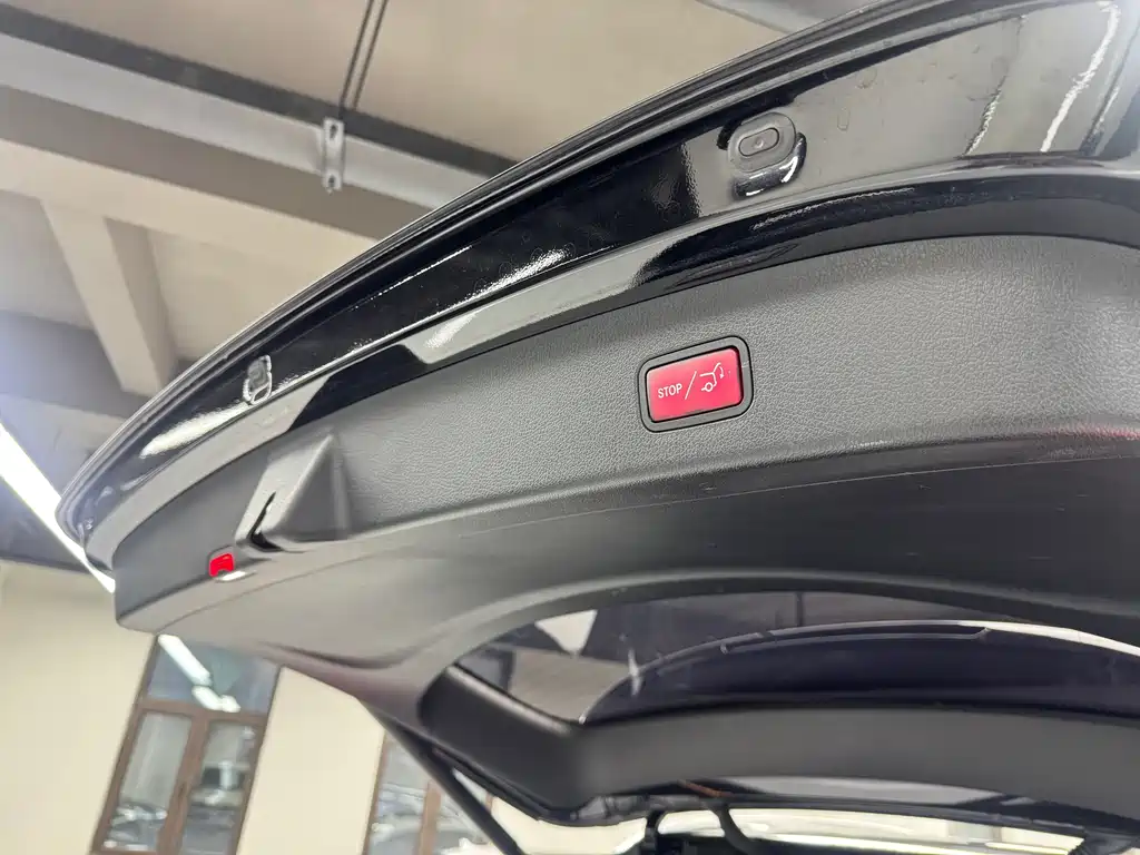 Mercedes-Benz GLC 2023 facelift GLC 260 L 4MATIC dynamic 7-seater купить на сайте DeffCars