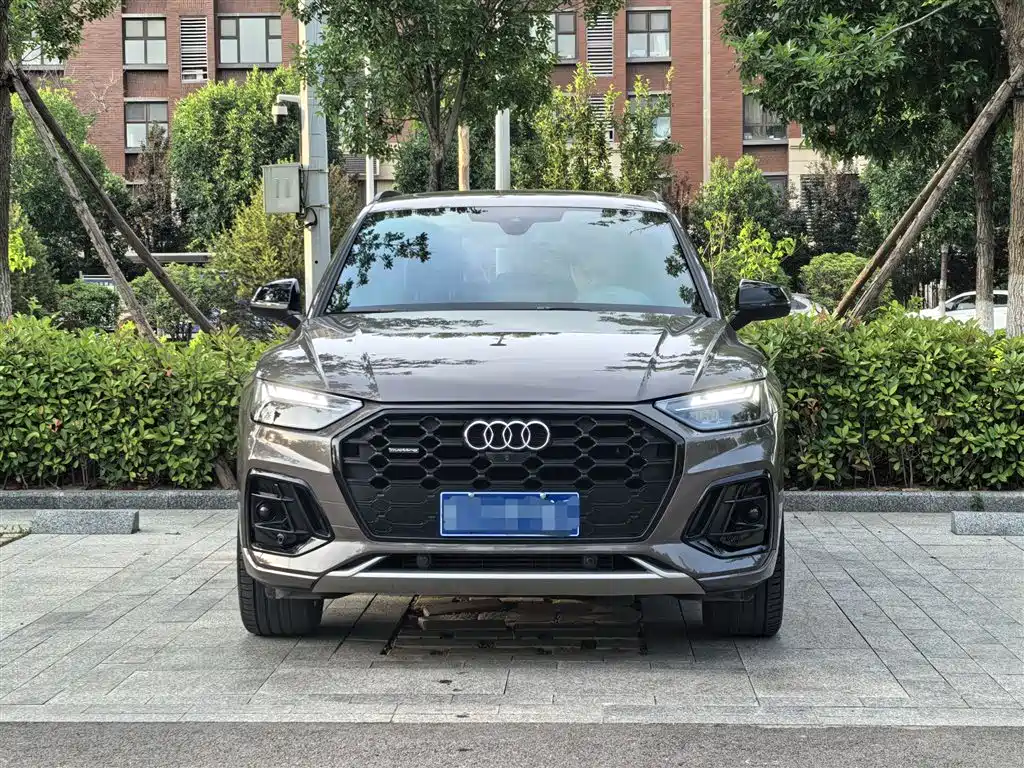 Audi Q5L 2023 40T luxury and dynamic model купить на сайте DeffCars