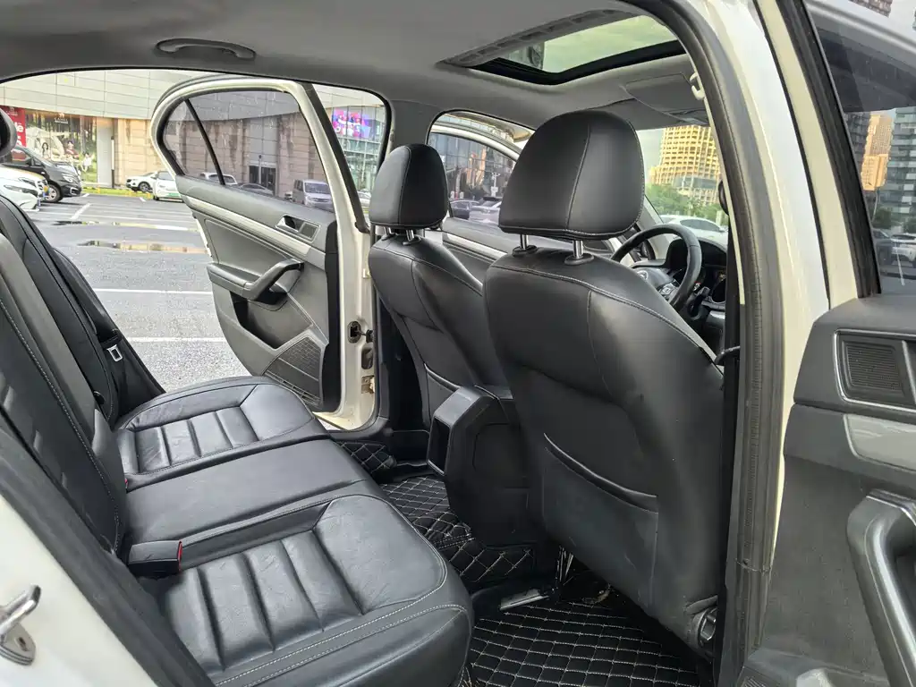 Lavida 2017 1.6L automatic comfort version купить на сайте DeffCars