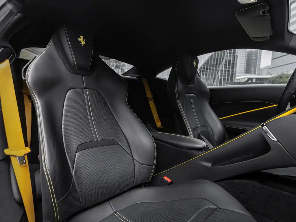 Roma 2020 3.9T V8 купить на сайте DeffCars