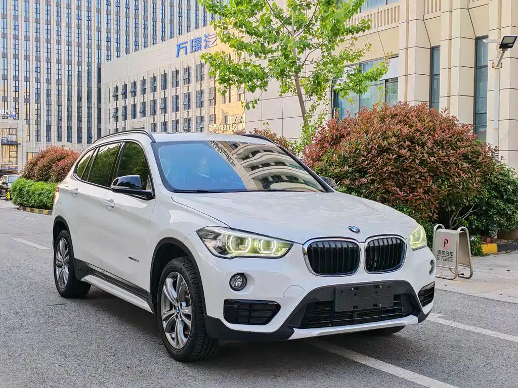 BMW X1 2018 xDrive20Li Exclusive Model купить на сайте DeffCars