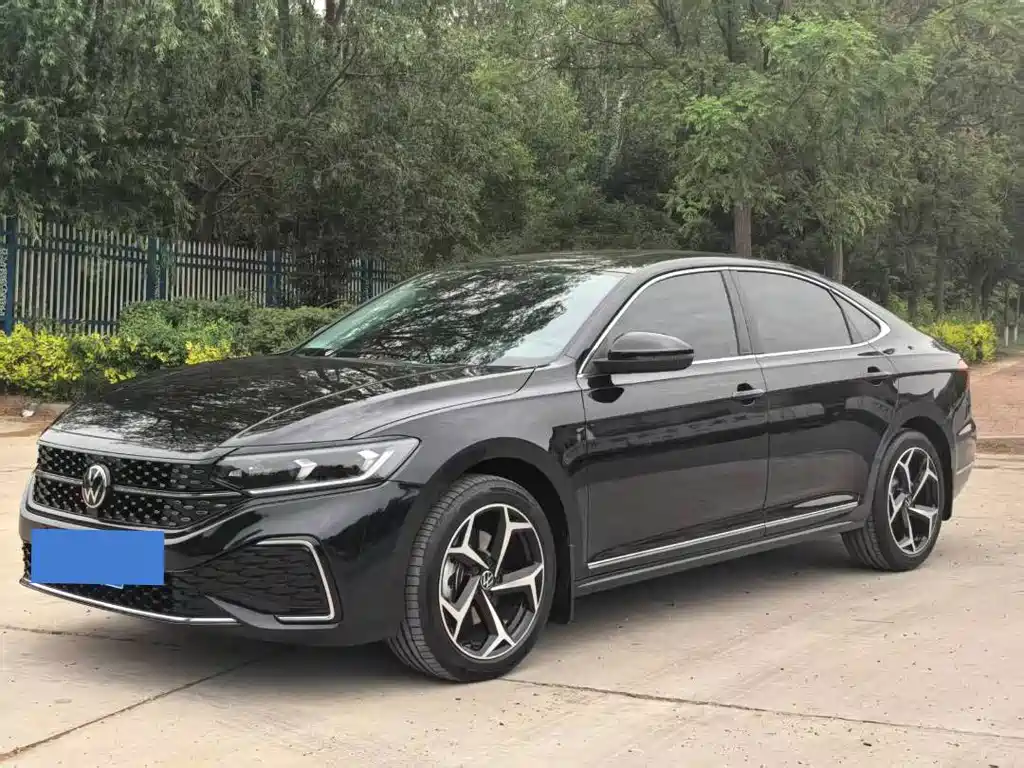 Passat 2025 Outstanding Model 380TSI Dragon Edition купить на сайте DeffCars