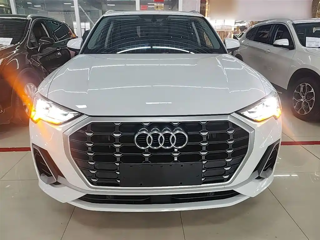 Audi Q3 2021 35 TFSI Fashionable and Dynamic купить на сайте DeffCars