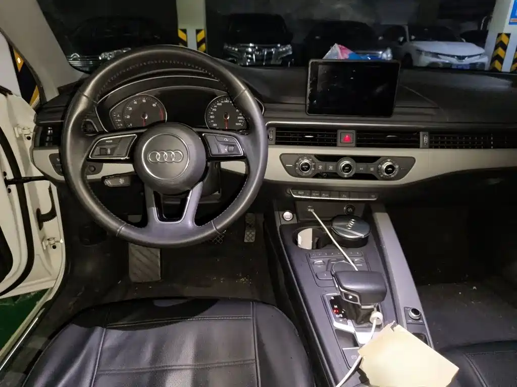 Audi A4L 2018 30th Anniversary Model 40 TFSI Enterprising купить на сайте DeffCars