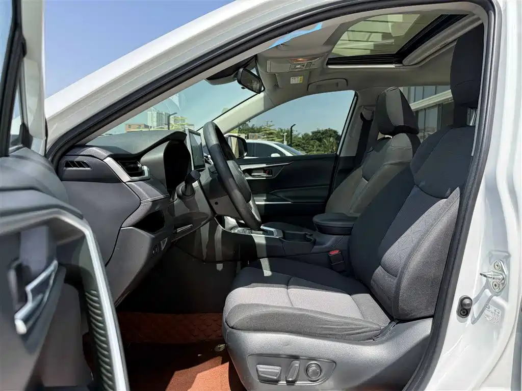 RAV4 Rongfang 2022 Dual Engine 2.5L E-CVT Two-wheel Drive Elite Edition купить на сайте DeffCars