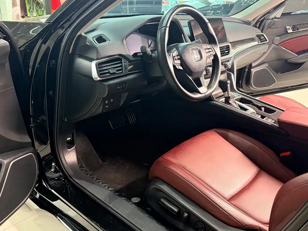 Accord 2022 260TURBO Magic Night Premium Edition купить на сайте DeffCars