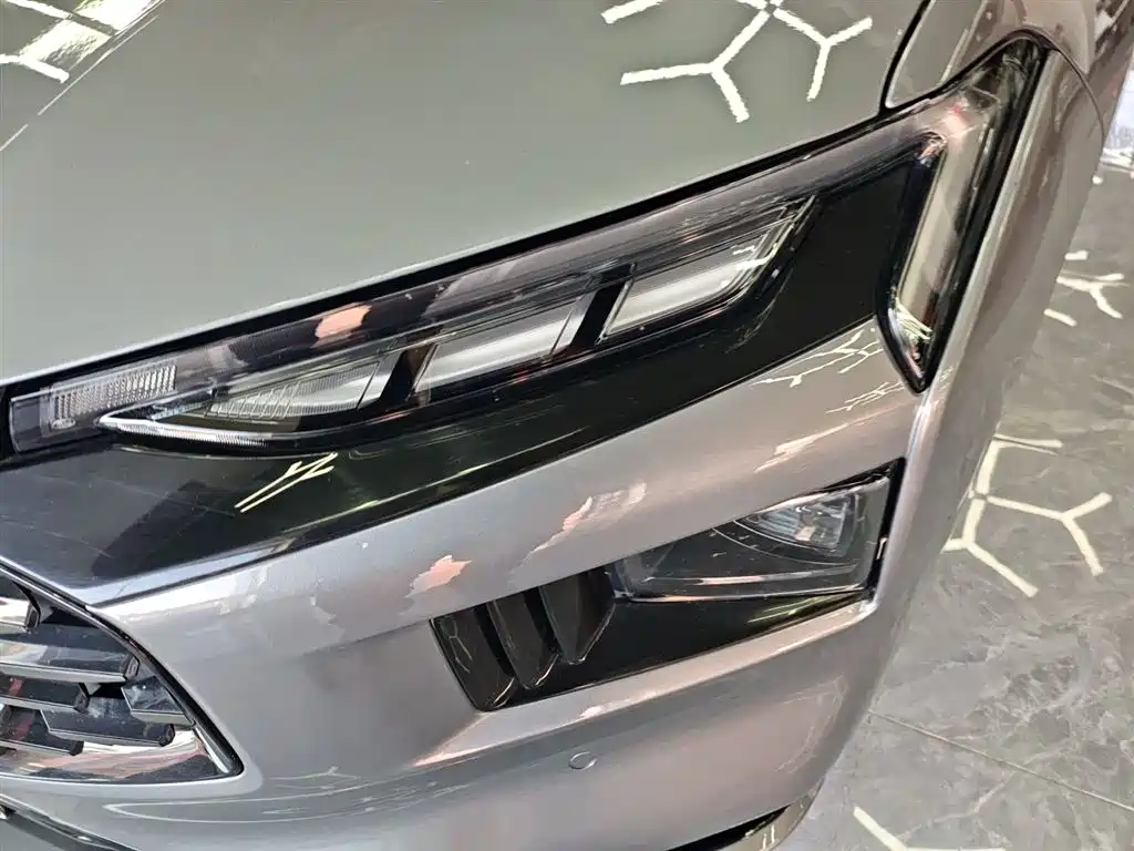 Mondeo 2023 EcoBoost 245 Extreme купить на сайте DeffCars