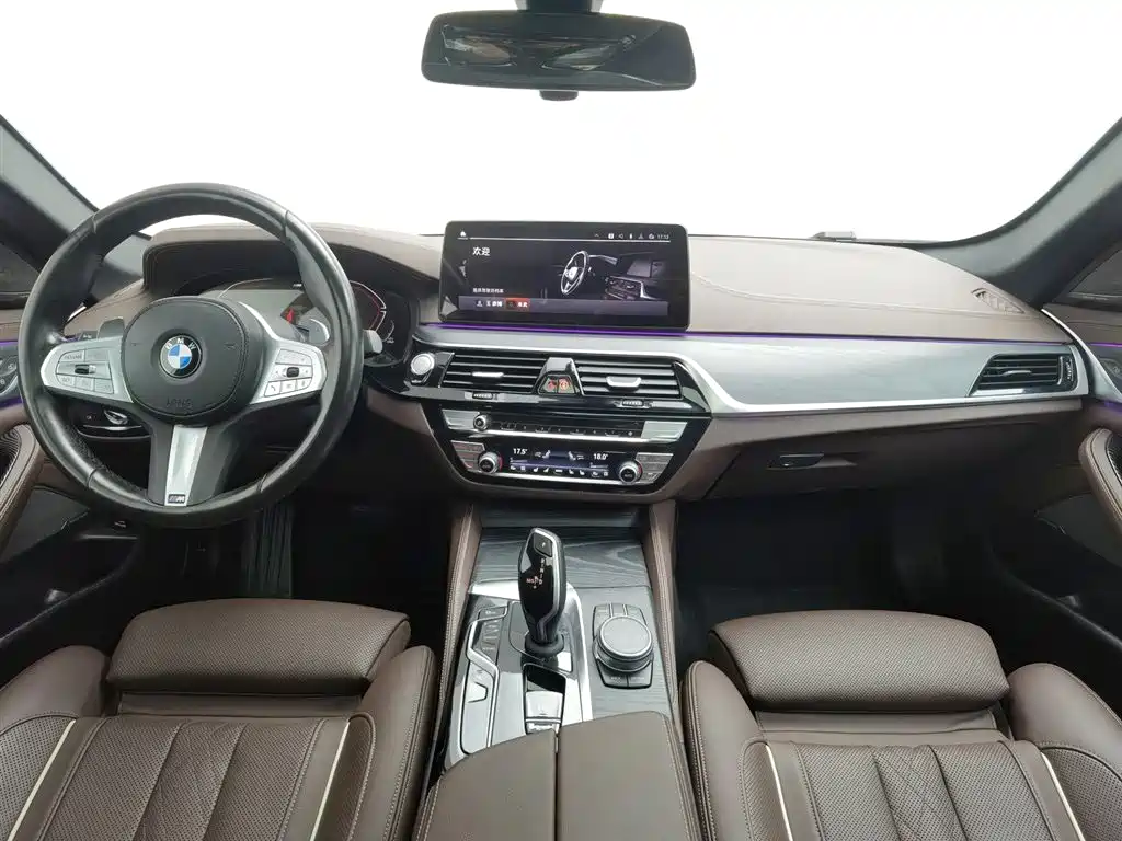 BMW 5 Series 2023 530Li Exclusive M Sports Package купить на сайте DeffCars