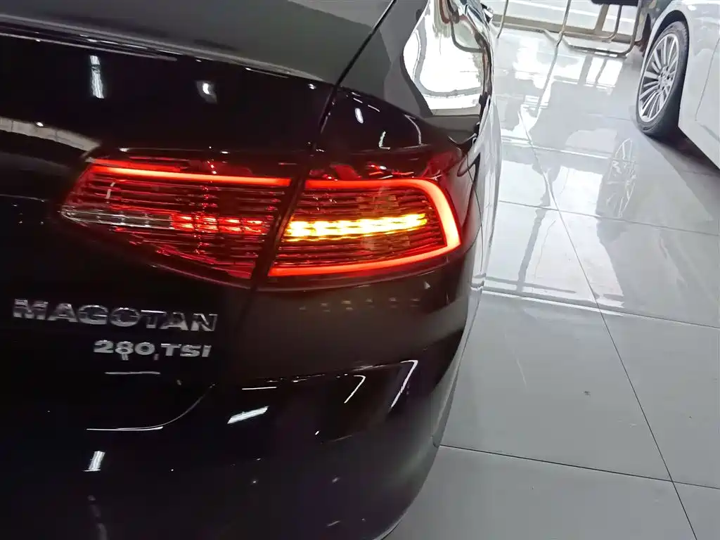 Magotan 2019 280TSI DSG Comfort Type National VI купить на сайте DeffCars