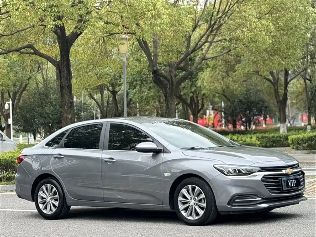 Cruze 2022 320 Automatic Sunroof Edition купить на сайте DeffCars