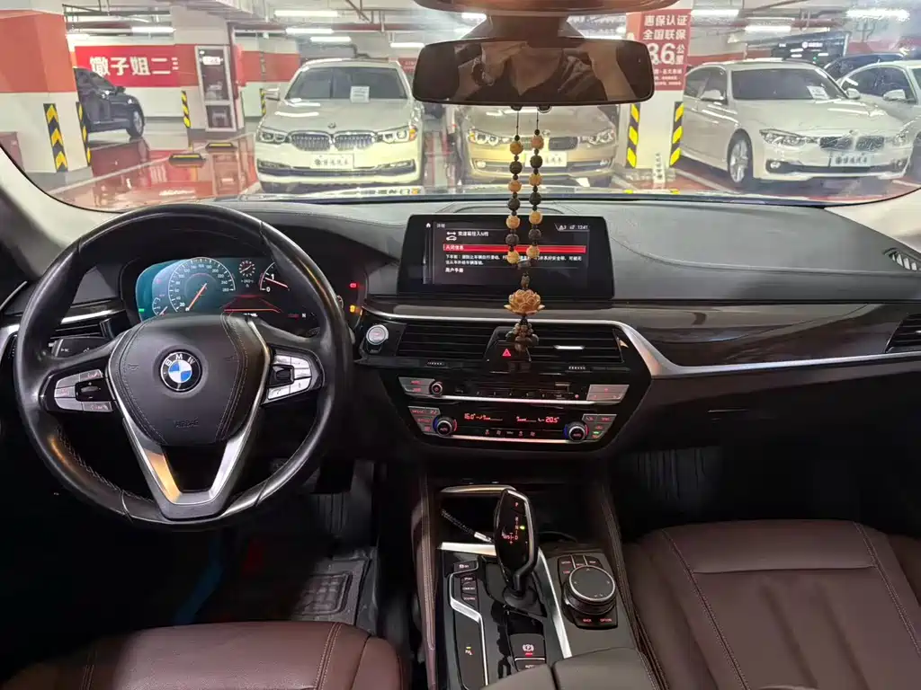 BMW 5 Series 2019 Modified 525Li Luxury Set купить на сайте DeffCars