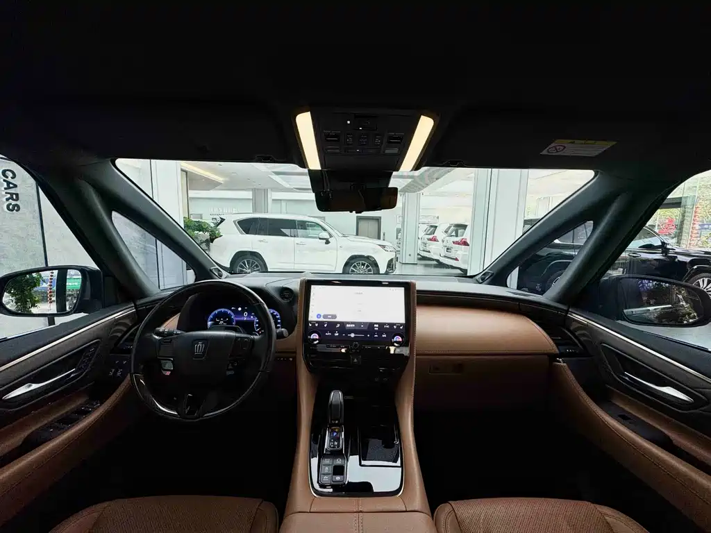 Wilfa 2024 Crown Dual Engine 2.5L Supreme Executive Edition купить на сайте DeffCars