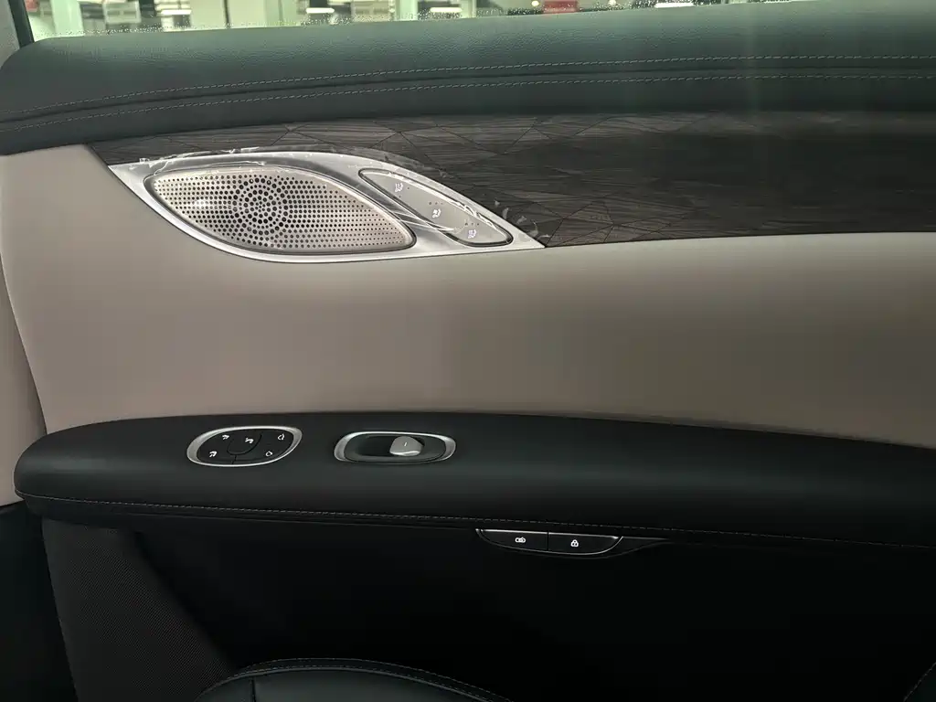 Zhiji LS7 2024 90kWh Max Elite rear-wheel drive version купить на сайте DeffCars