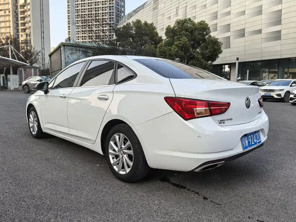 Weilan 2015 Sedan 15S Automatic Leading Type купить на сайте DeffCars
