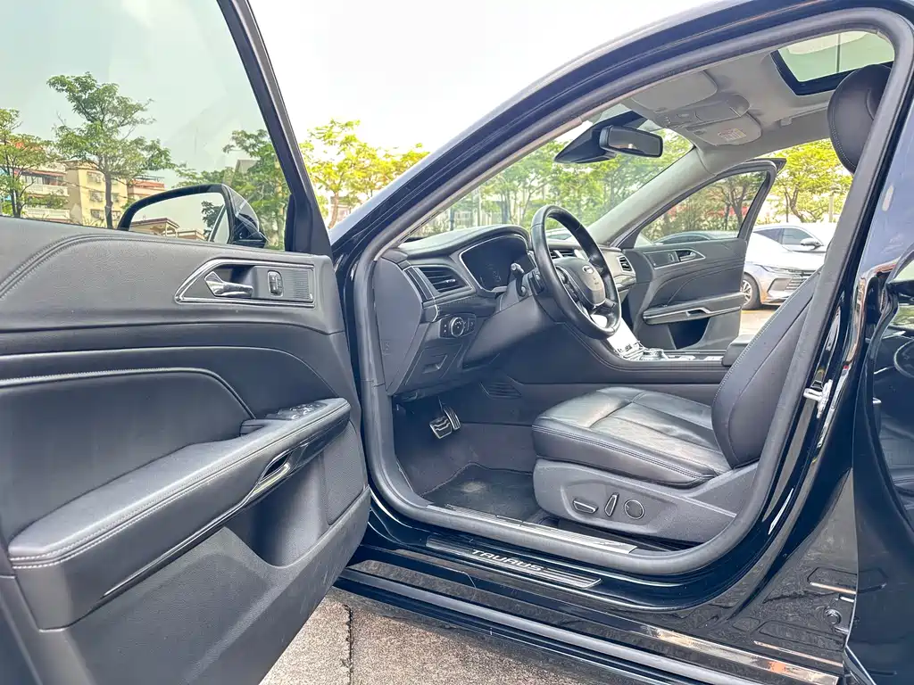 Taurus 2019 EcoBoost 245 Exclusive Edition купить на сайте DeffCars