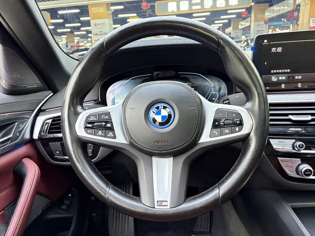 BMW 5 Series New Energy 2022 Model 2 535Le Pioneer Edition M Sports Package купить на сайте DeffCars
