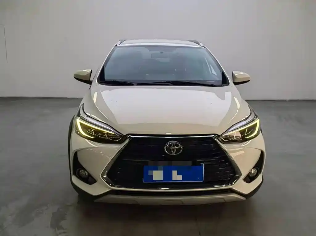 YARiS L Zhixuan 2022 Zhixuan X 1.5L CVT luxury PLUS version купить на сайте DeffCars