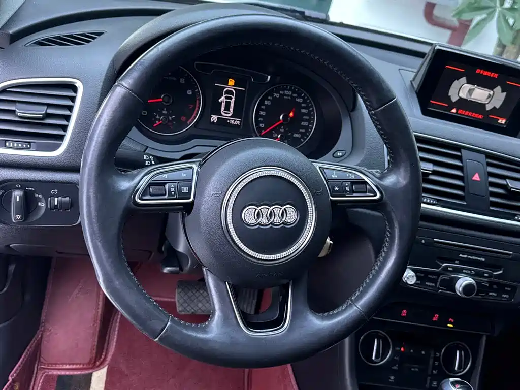 Audi Q3 2018 30th Anniversary Model 30 TFSI Fashion Model купить на сайте DeffCars