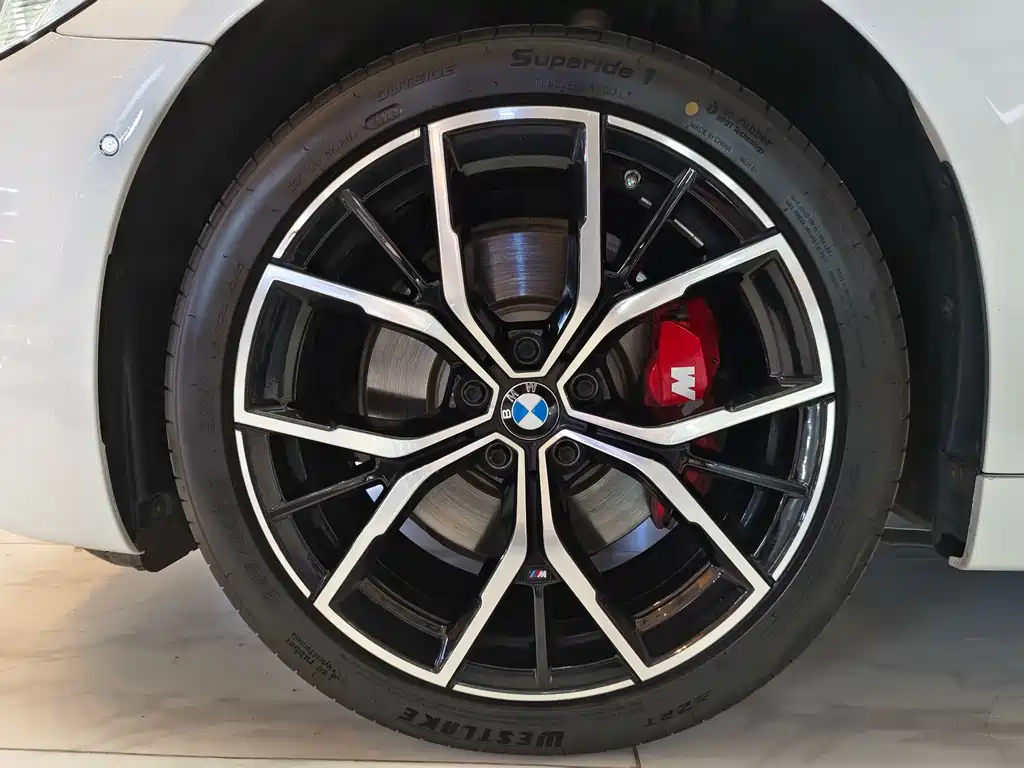 BMW 5 Series 2021 Facelift 530Li Exclusive M Sports Package купить на сайте DeffCars