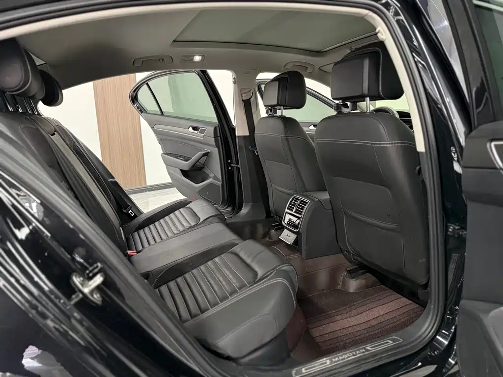 Magotan 2020 330TSI DSG leading model купить на сайте DeffCars