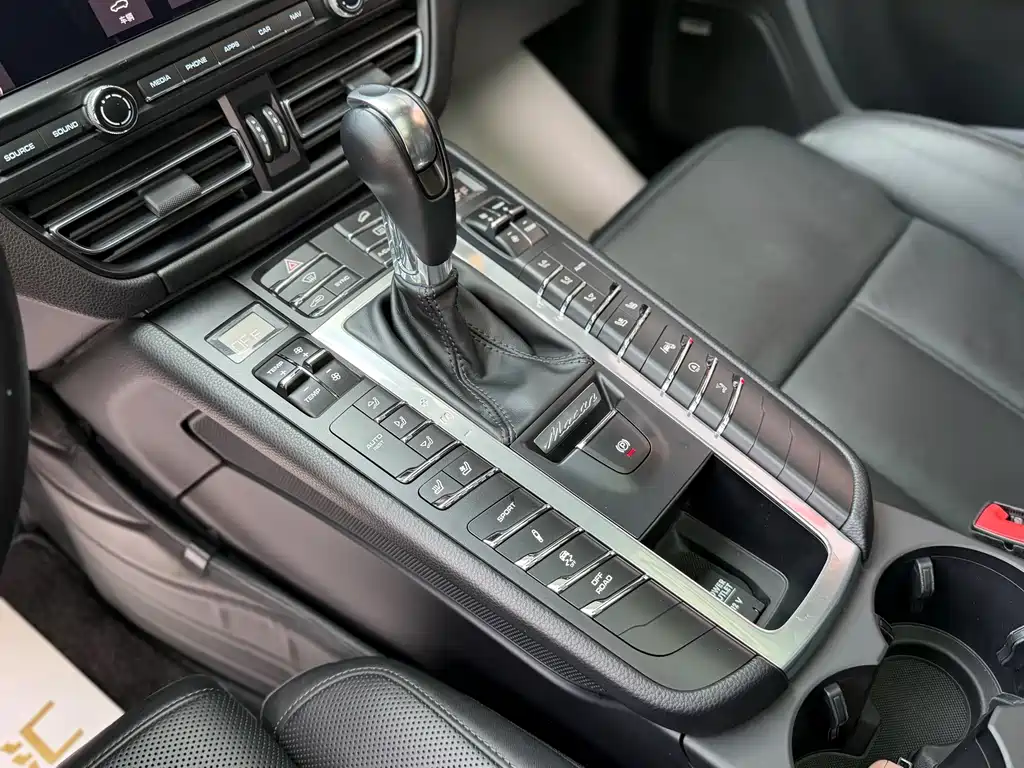 Macan 2018 Macan 2.0T купить на сайте DeffCars