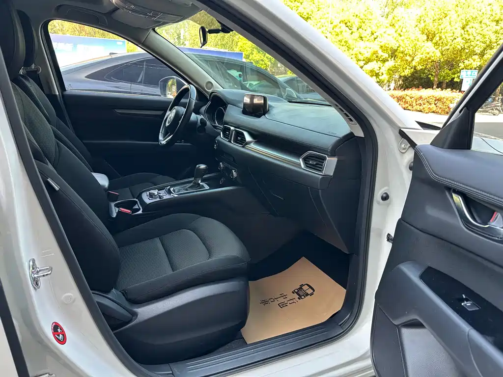 Mazda CX-5 2020 2.0L automatic two-wheel drive smart model купить на сайте DeffCars