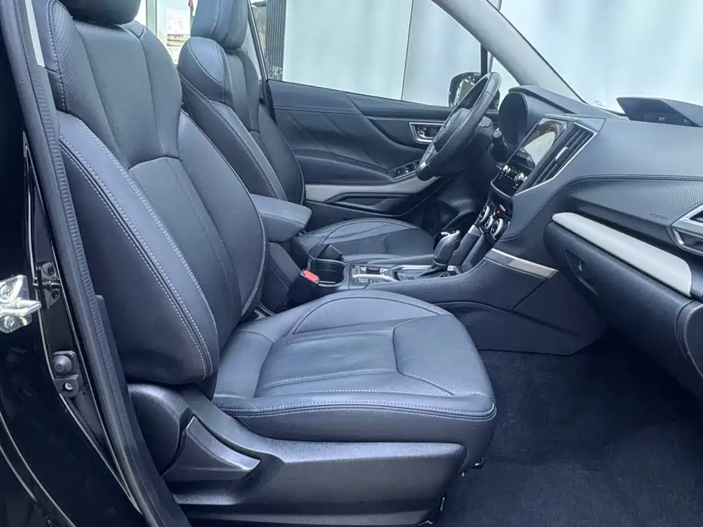 Forester 2022 2.0i AWD Deluxe Edition EyeSight купить на сайте DeffCars