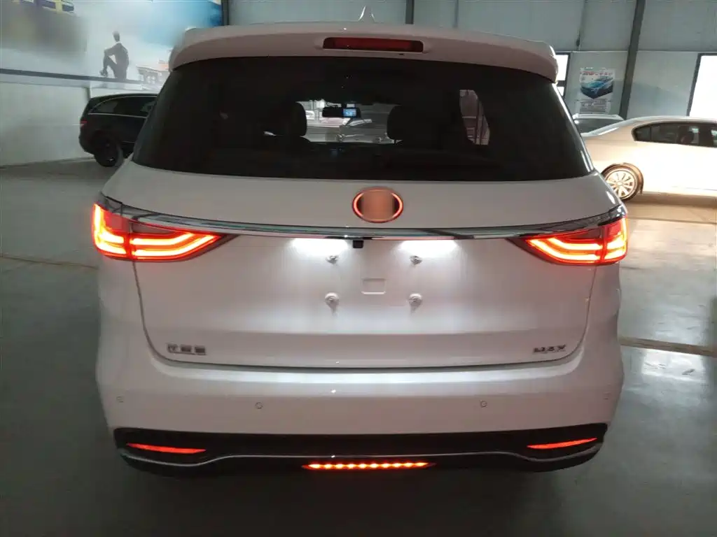 Song MAX 2019 1.5T automatic smart connected Ruiyi sunroof type 6 seats National V купить на сайте DeffCars