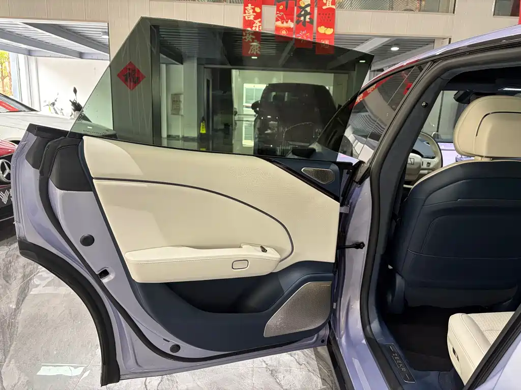 Jikrypton 007 2024 four-wheel drive smart driving version 75kWh купить на сайте DeffCars