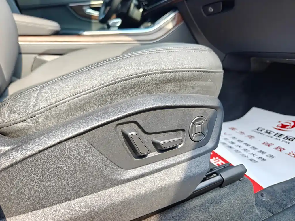 Audi Q7 2022 55 TFSI quattro S line sports купить на сайте DeffCars