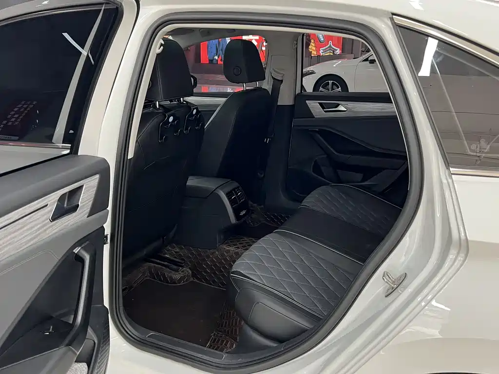 Sagitar 2023 300TSI DSG Super Edition купить на сайте DeffCars
