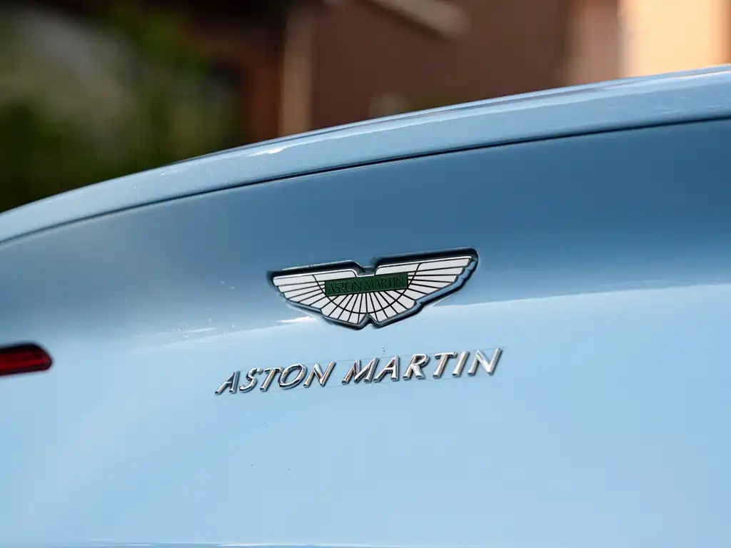 Astonmartin DB11 2020 4.0T V8 Coupe купить на сайте DeffCars