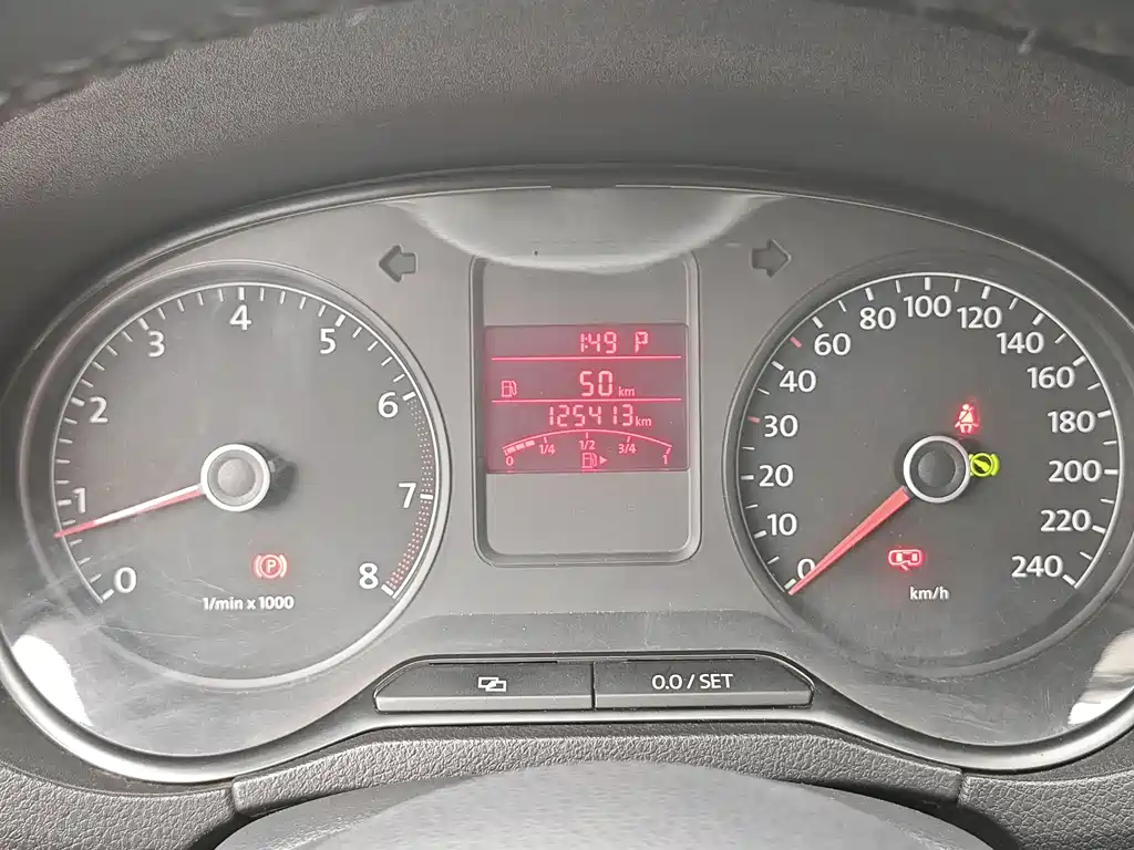 Polo 2013 1.4L automatic luxury version купить на сайте DeffCars