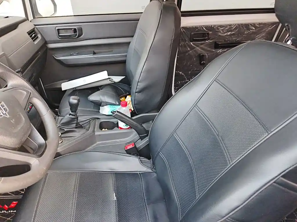 Wuling Hongguang PLUS 2020 1.5L manual standard type 5 seats купить на сайте DeffCars