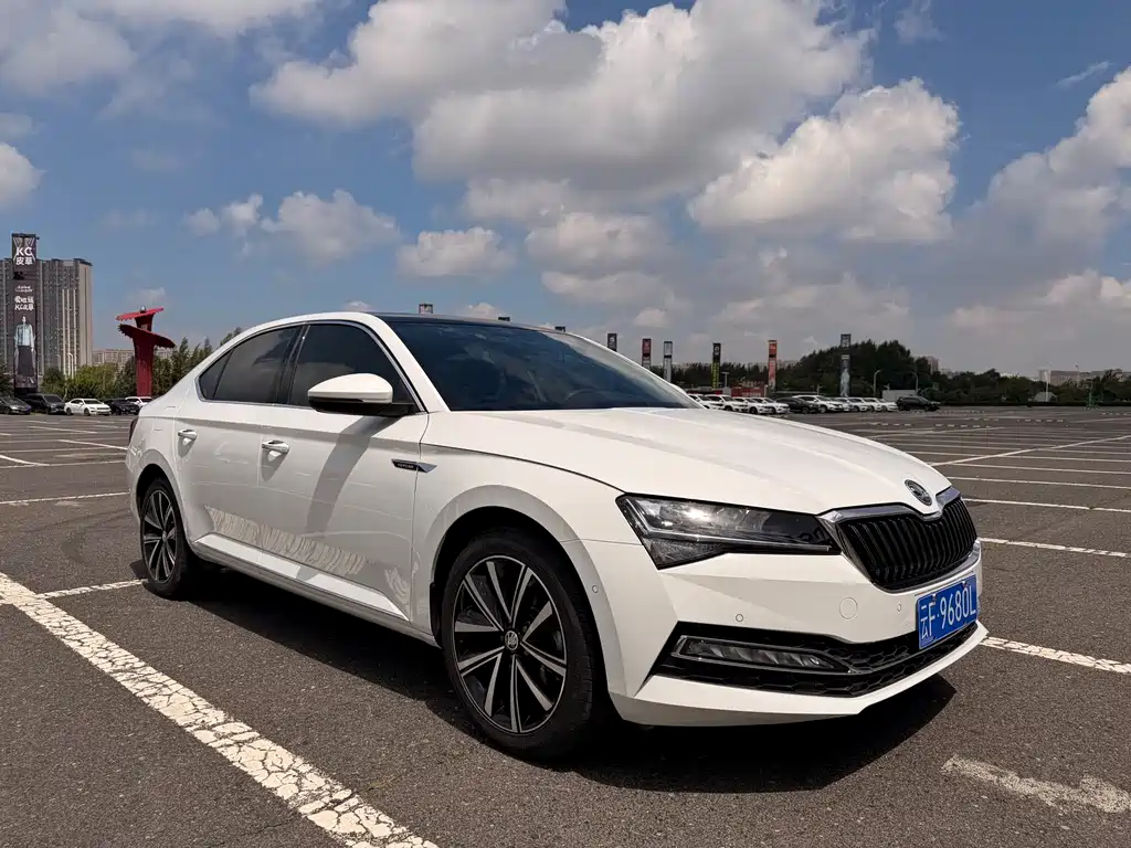 Superb 2024 TSI280 DSG Premium Edition купить на сайте DeffCars